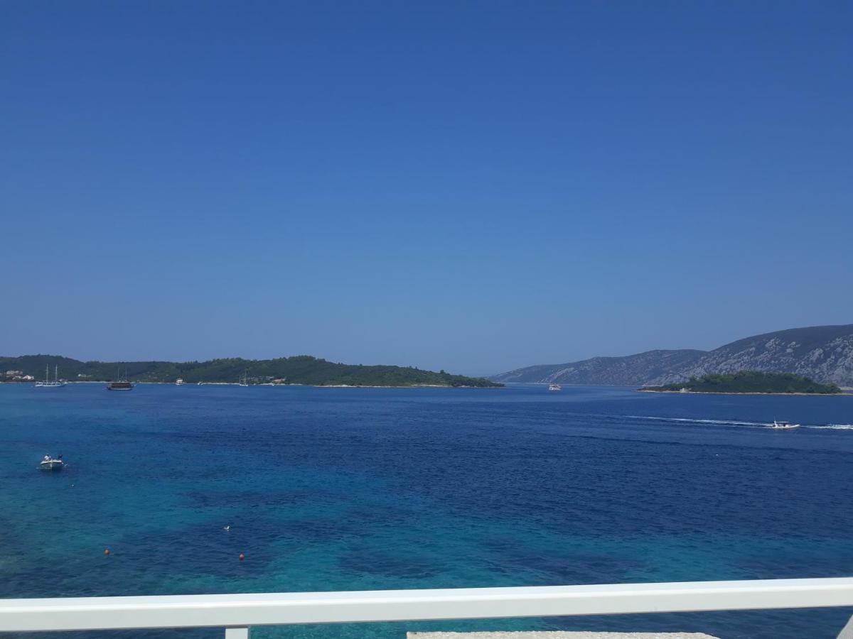 I&J Relaxing Beach Apartments Račišće المظهر الخارجي الصورة