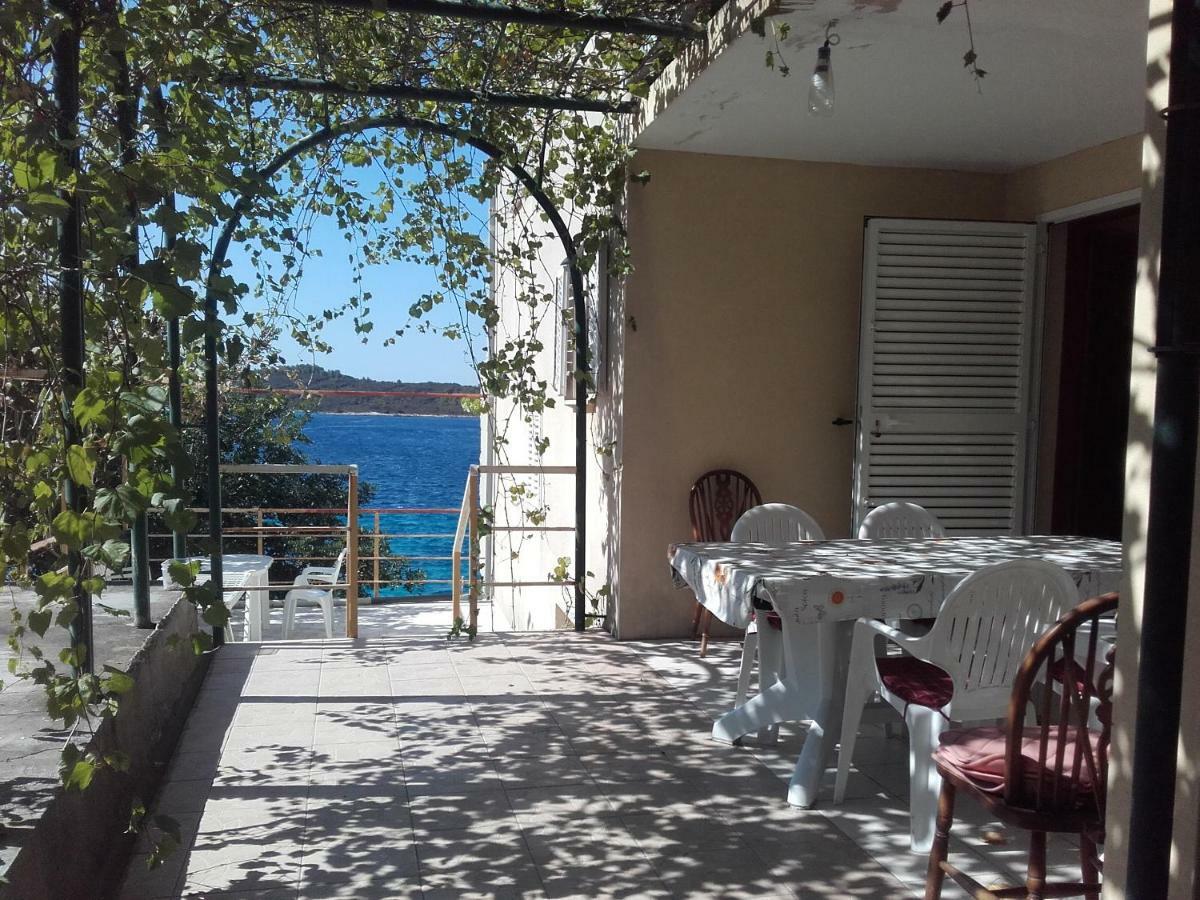 I&J Relaxing Beach Apartments Račišće المظهر الخارجي الصورة
