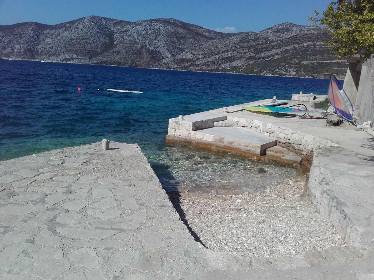 I&J Relaxing Beach Apartments Račišće المظهر الخارجي الصورة