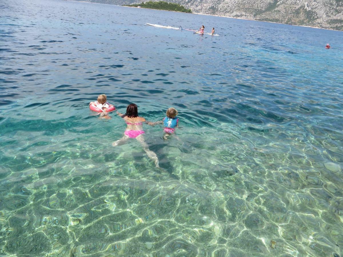 I&J Relaxing Beach Apartments Račišće المظهر الخارجي الصورة