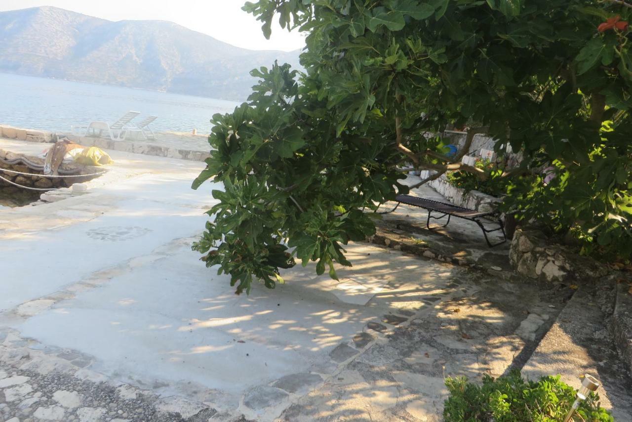 I&J Relaxing Beach Apartments Račišće المظهر الخارجي الصورة