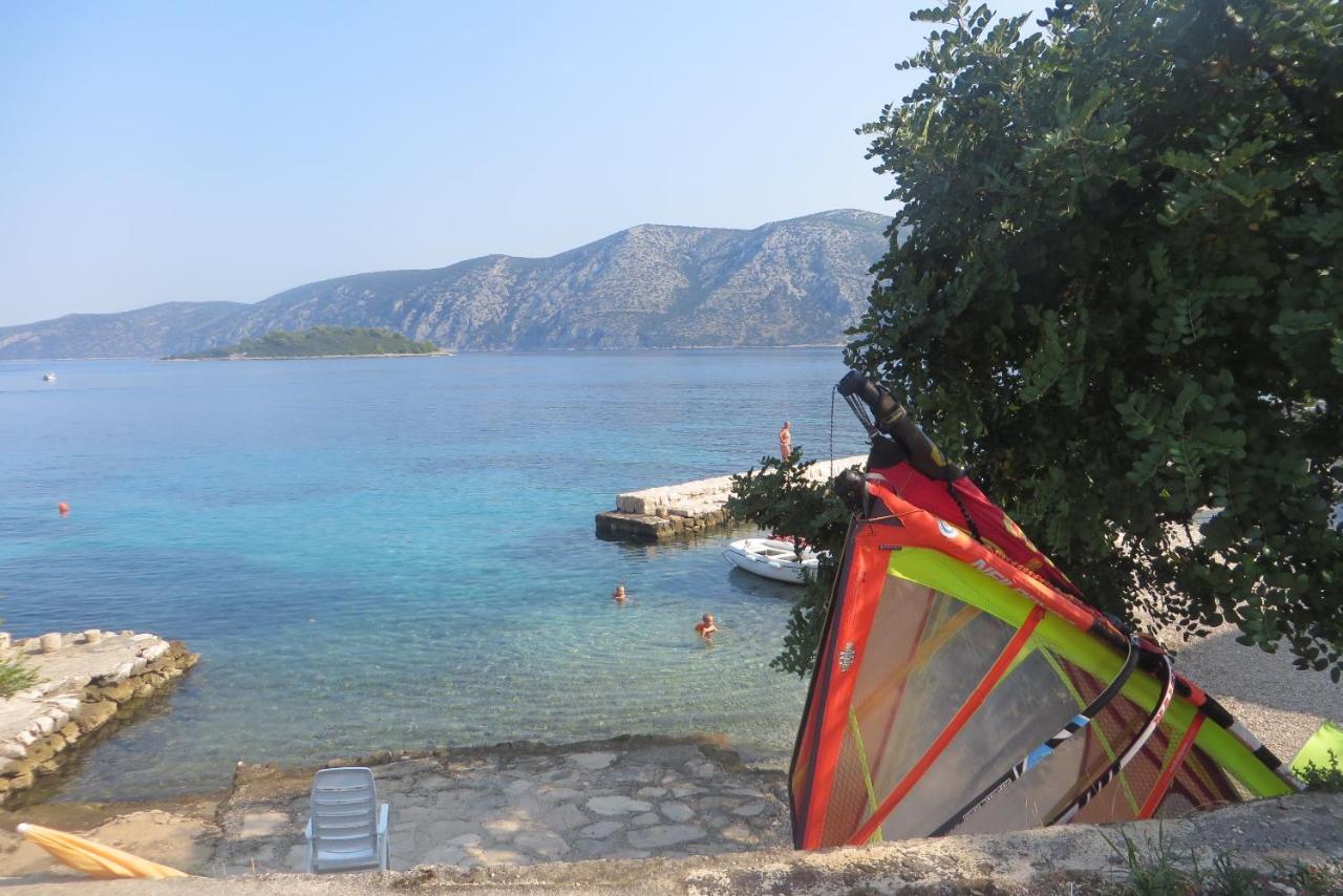 I&J Relaxing Beach Apartments Račišće المظهر الخارجي الصورة